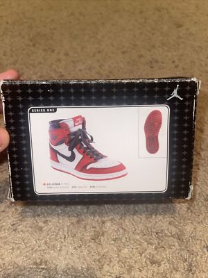 あ*袋様 NIKE AIR JORDAN1陶器製 フィギュア Bowen Des Nike CLASSICS BOWEN DESIGNS 限定シリアルナンバー入り AIR
