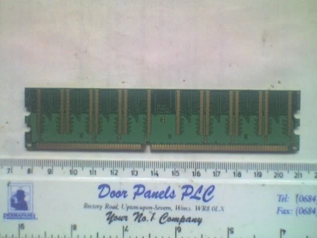 CORSAIR VALUE VS512MB400 PC3200U 512MB 400MHz DDR Non-ECC CL3 SIMM Memory - M - Image 3 of 3