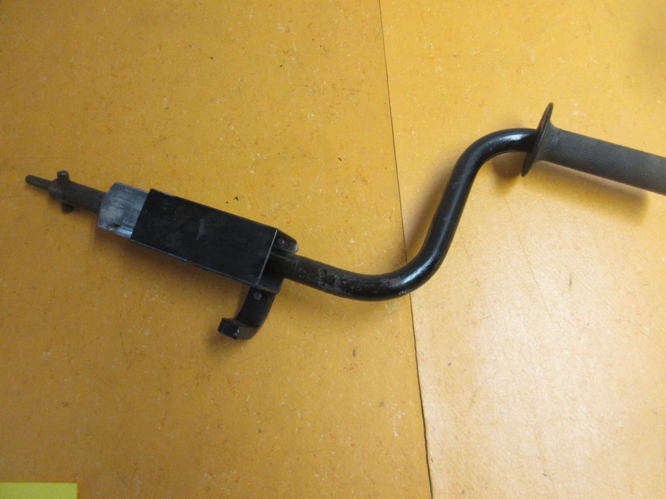 Sicherheits Andreh Start Kurbel für TS 8/8 Tragkraft Pumpe Spritze - Bild 2 von 2