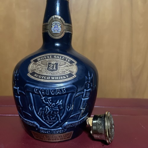Chivas Royal Salute 21yr Scotch Whisky Quart Bottle Blue Embossed Decanter Empty - Picture 2 of 5