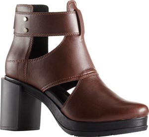 sorel margo cut out boot