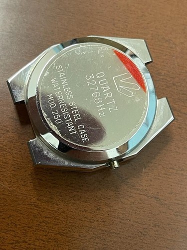 Étui Swiss Made NOS 36 MM Pour Calibre Swiss Quartz A 32768HZ + Cadran - Picture 3 of 3