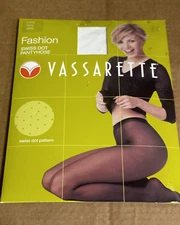Vintage Vassarette Fashion Swiss Dot Pantyhose #440 Size Long - IVORY
