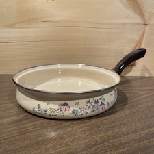 International Heartland  Beige Enamel Cookwar...