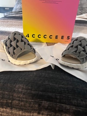 4CCCCEES Jabara Amor Foam, Gray, Size 37, Brand New in the Box