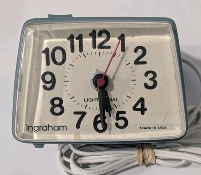 Vintage Ingraham Toastmaster Alarm Clock Model 49-712 Lighted Dial Blue Works