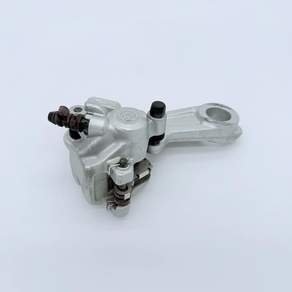 Pinza de freno trasera y soporte Husqvarna TE 250 310 450 510 OEM Brembo 22813900 Foto 2 de 4