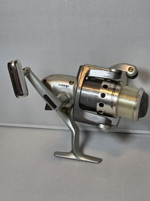 Okuma Avenger AV 30 Front Drag Spinning Reel Ratio 5.0: 1