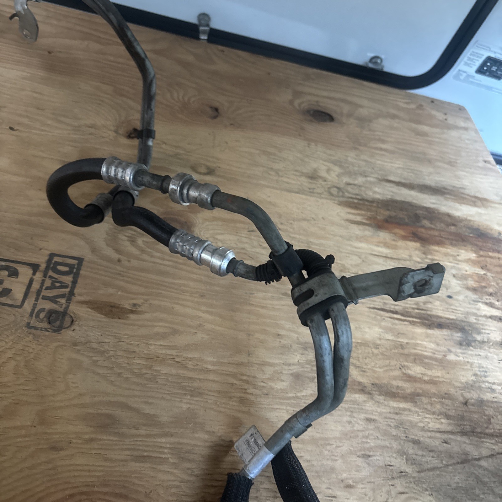 2011-2014 FORD MUSTANG 3.7L AUTO TRANSMISSION OIL COOLER LINES OEM ...