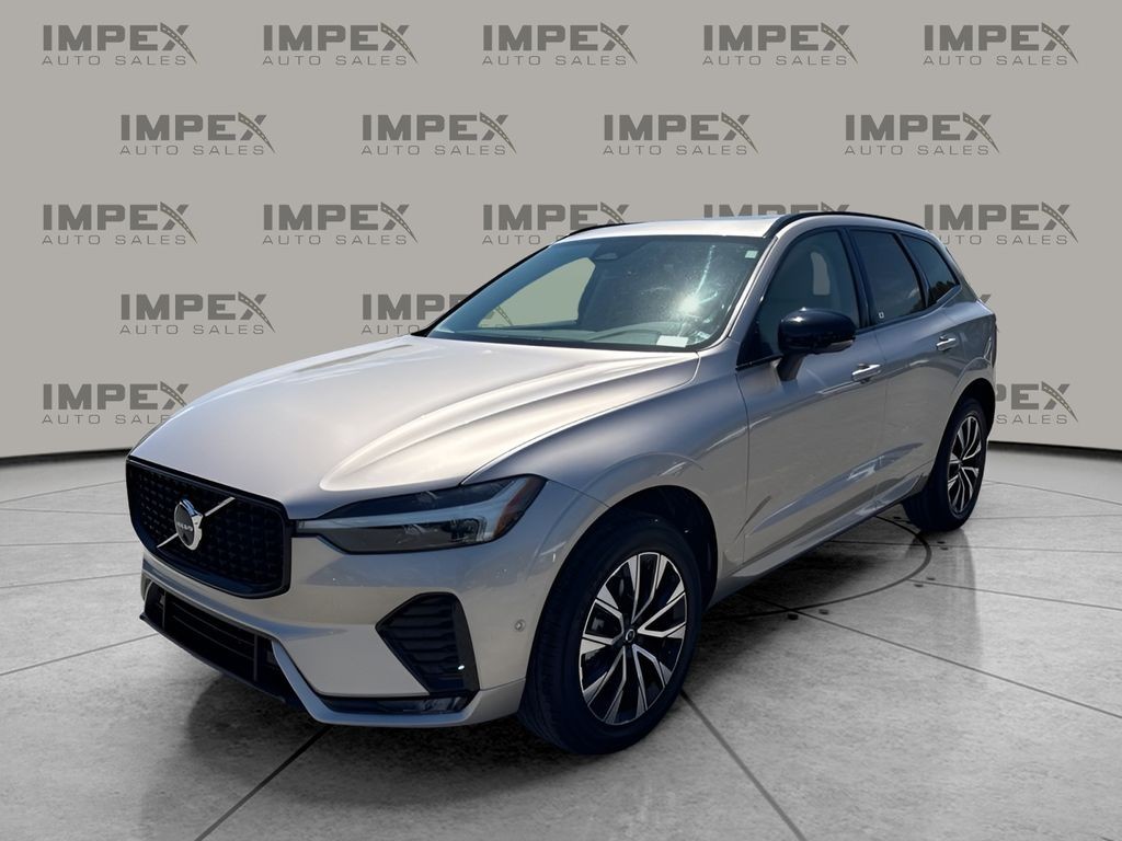 2024 Volvo XC60 B5 Plus Dark Theme
