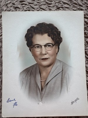 Vintage 8 X 10 Photo - Woman Portrait - Colorized 1940s By Olan Mills Studios