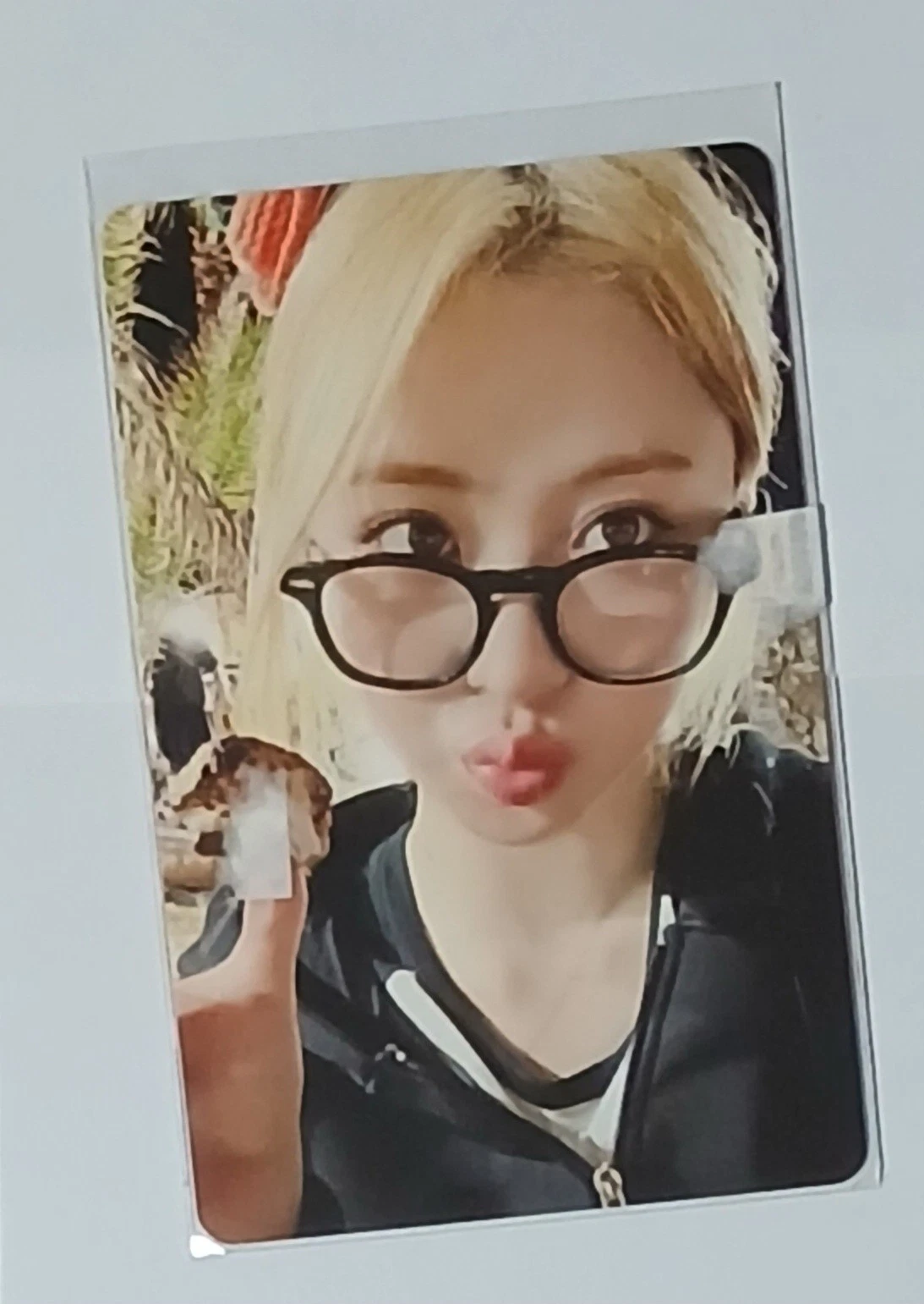 Huh Yunjin - UNFORGIVEN Album PC photocard photocard