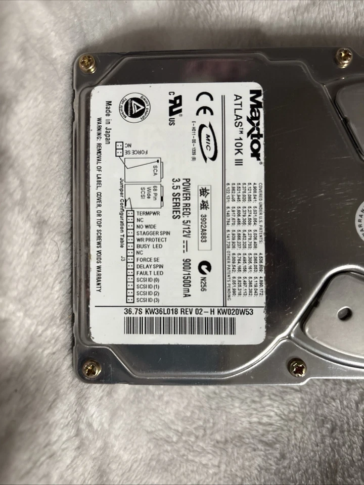 Maxtor Atlas 10K III hard disk drive 36.7 GB SCSI RPM: 10,000 (1A)  - Image 2 of 4