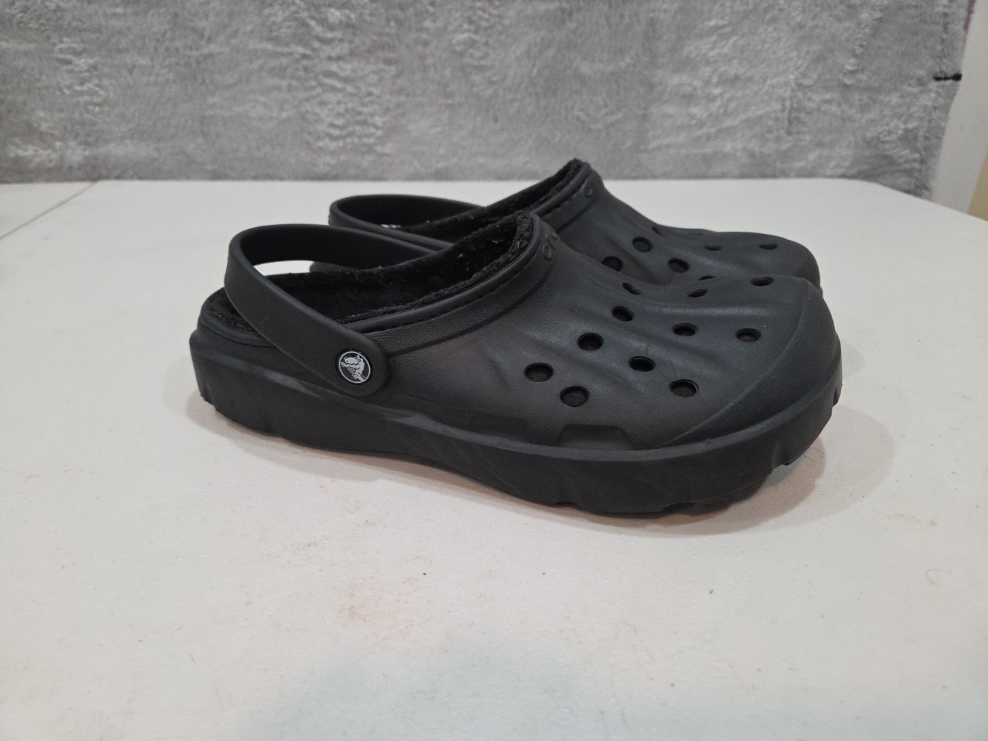 Crocs Dual Comfort Black Clogs Shoes Faux Fur Lined Size 11 Men's