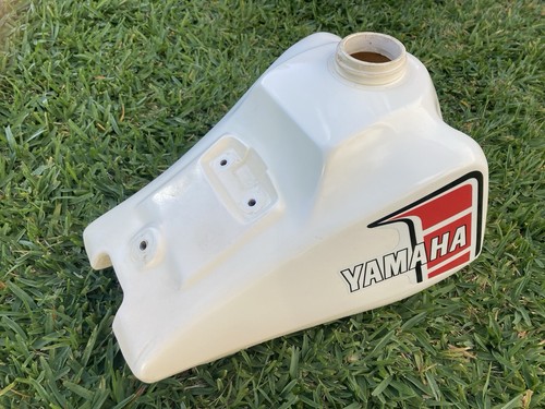 yamaha 1982 YZ50J Tank Decals / Stickers / Graphics Set - Picture 3 of 3