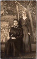 RPPC POSTCARD CIRCA 1910s MOTHER AND DAUGHTER IN DRESSES DETAILED UNPOSTED