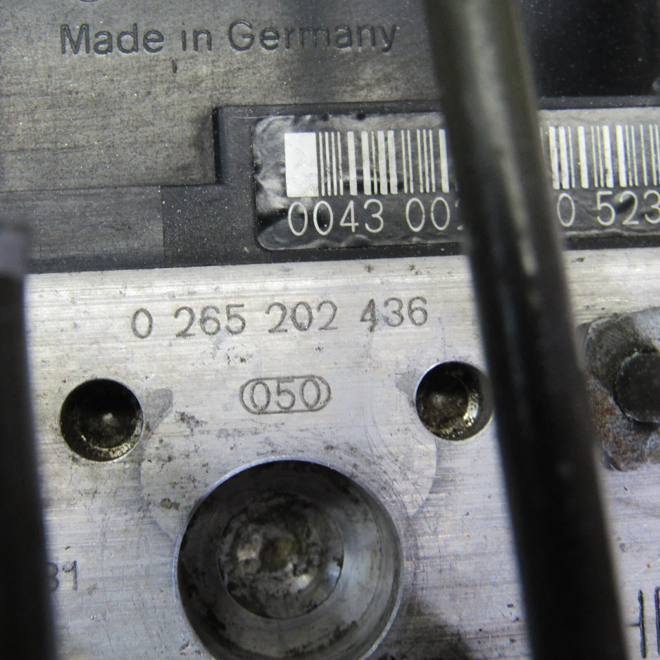 Bomba de freno hidráulica antibloqueo ABS 2000-2003 Mercedes CLK320 OEM W208 CLK430 Foto 4 de 4