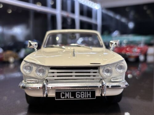 Modelos 1/18 CULT Triumph Vitesse 2 litros MKII. Como nuevo y en caja - Imagen 2 de 17