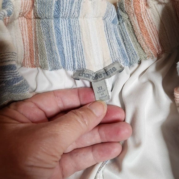 🤩Capris listrado feminino Charlotte Russe tamanho XL - Imagem 3 de 4