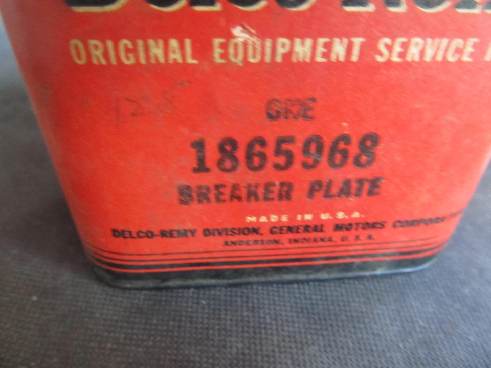 NOS 1865968 POINT BREAKER PLATE 1937-1950 BUICK OLDS PONTIAC - Image 2 of 2