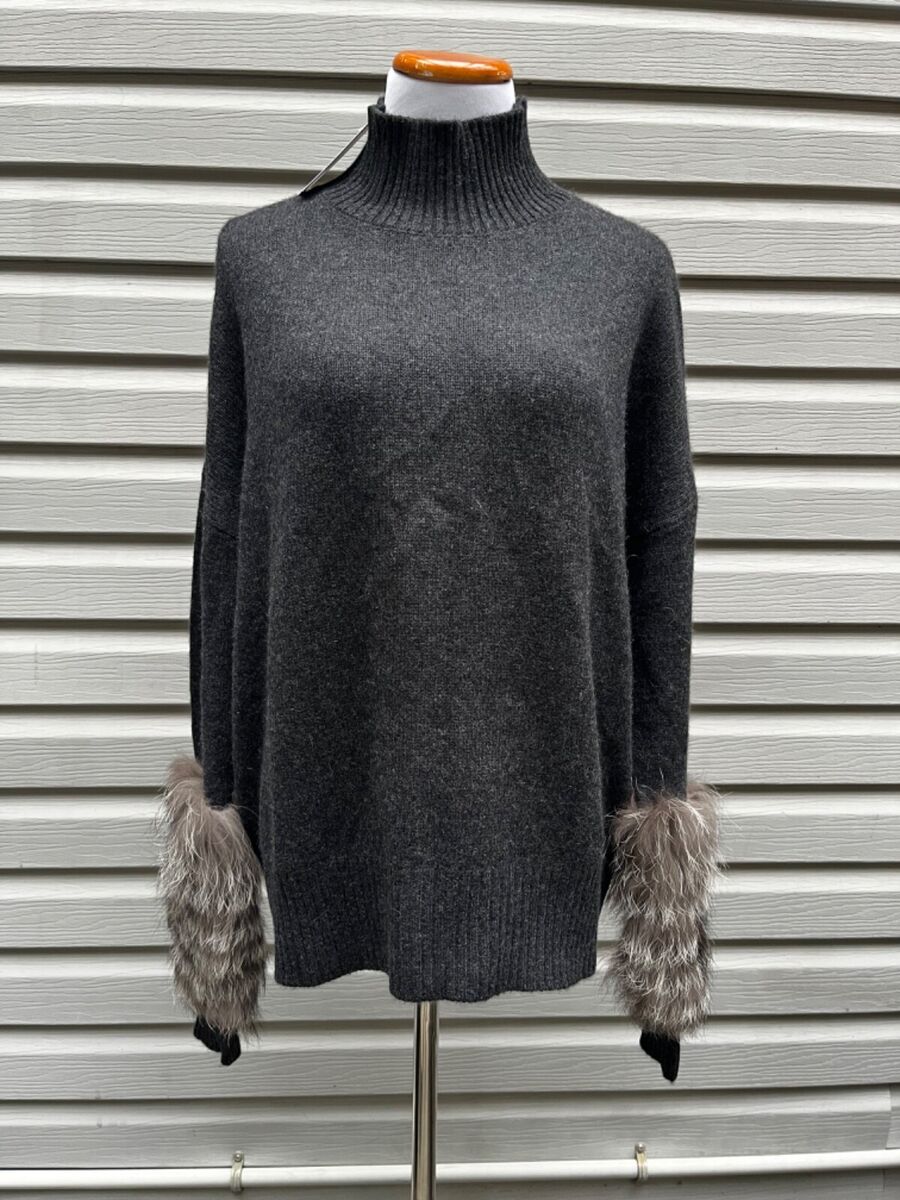 NWT C by BLOOMINGDALES % CASHMERE GRAY Sweater w/REAL SILVER