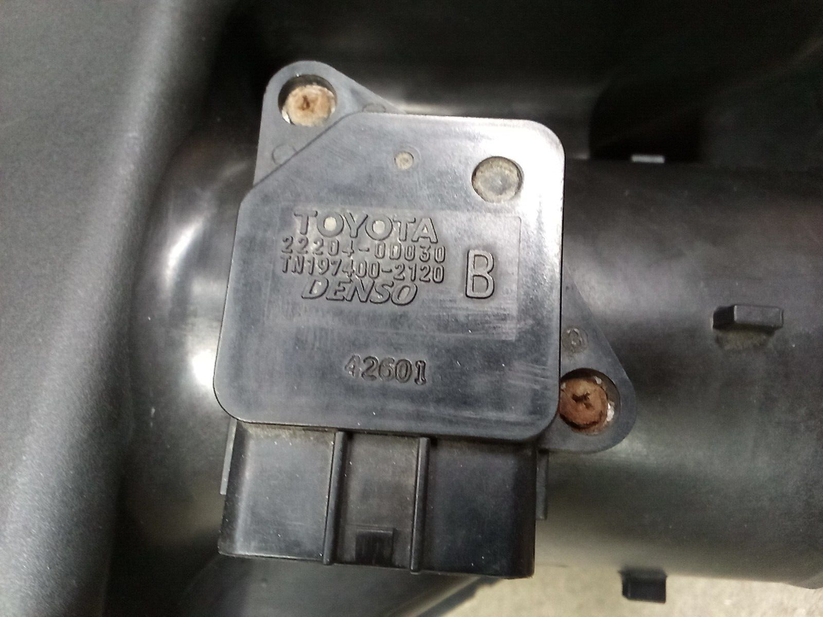 04-10 Toyota Sienna upper air filter housing airbox 17705-0A190 | eBay