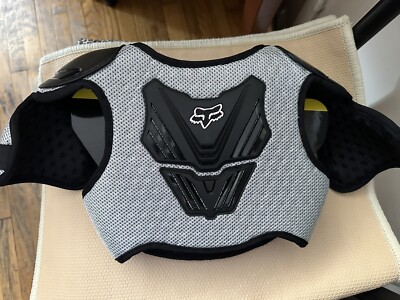 Titan Peewee Roost Deflector Best Size M/L Age 6-9