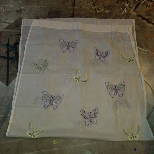 Pottery Barn Kids "Purple/Green Butterflies" Sheer Drape Panel 44" X 84" - 1 - Bild 1 von 4
