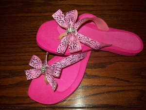 guess tutu sandals