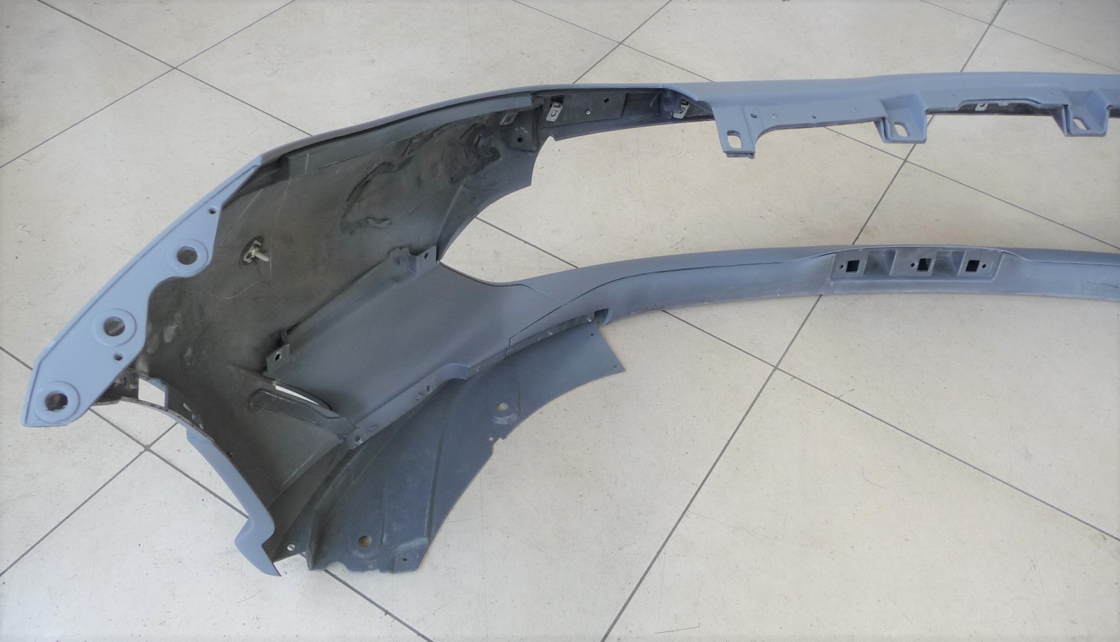 2018-2022 Ferrari 812 Superfast/GTS F152M Front Bumper Cover 985753436 OEM