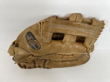 Vintage 1970  s Super Mag Regent K 3996 Right-handed Glove Mitt Fielders