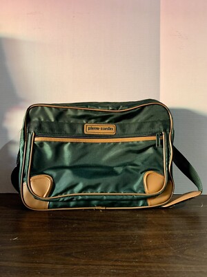 ⭐️超美品pierre cardin グリーンキャリーカート今年モデル Pierre Cardin Green Travel Garment Shoulder Carry Bag Rare VINTAGE
