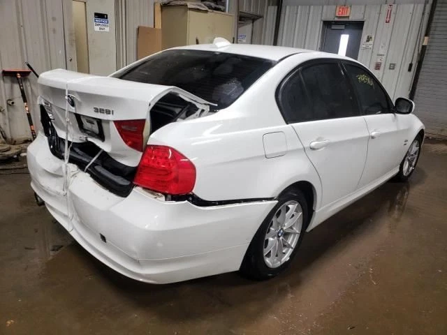 (LOCAL PICKUP ONLY) Roof Glass Sedan Canada Market Fits 06-11 BMW 323i 1675525 - Image 4 of 4
