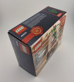 Lego Seasonal Snowglobe 40223 w Box & Manual arrives Assembled Fast Shipping!!