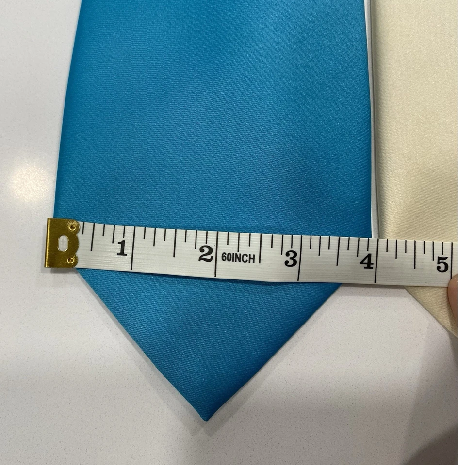 Juego de dos lazos Vesuvio Napoli en Italia azul cian y marfil/crema estándar 4 pulgadas Foto 2 de 4