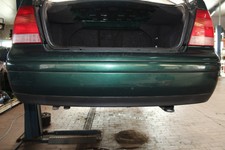 Stossfänger / Stoßstange Hinten VW Bora 1.9 TDI 1 J Farbe Brightgrün Perl (C6M)