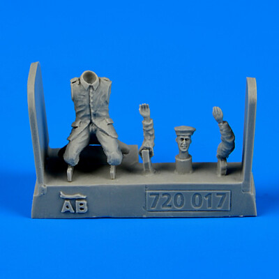 MW22 AEROBONUS 720017 GERMAN AND AUSTRO-HUNGARIAN AIRCRAFT MECHANIC WWI. (1914-1