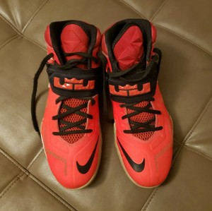 Para hombres Nike Air LeBron James Tenis Talla 9.5 Rojo Sirena de alto  Zapatos de baloncesto | eBay