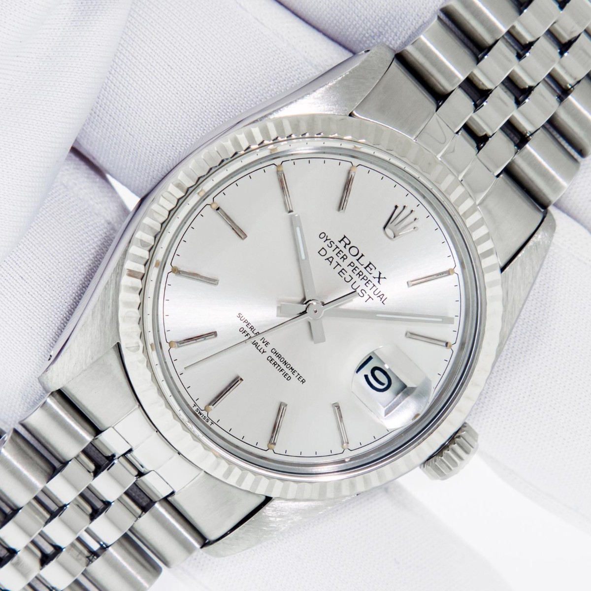 Rolex Mens Datejust Stainless Steel Silver Index White Gold Fluted 