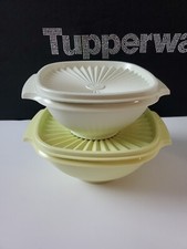 Tupperware Classic Servalier Bowl Set 5.25 Cup & 3.5 Cup Shades Of Yellow
