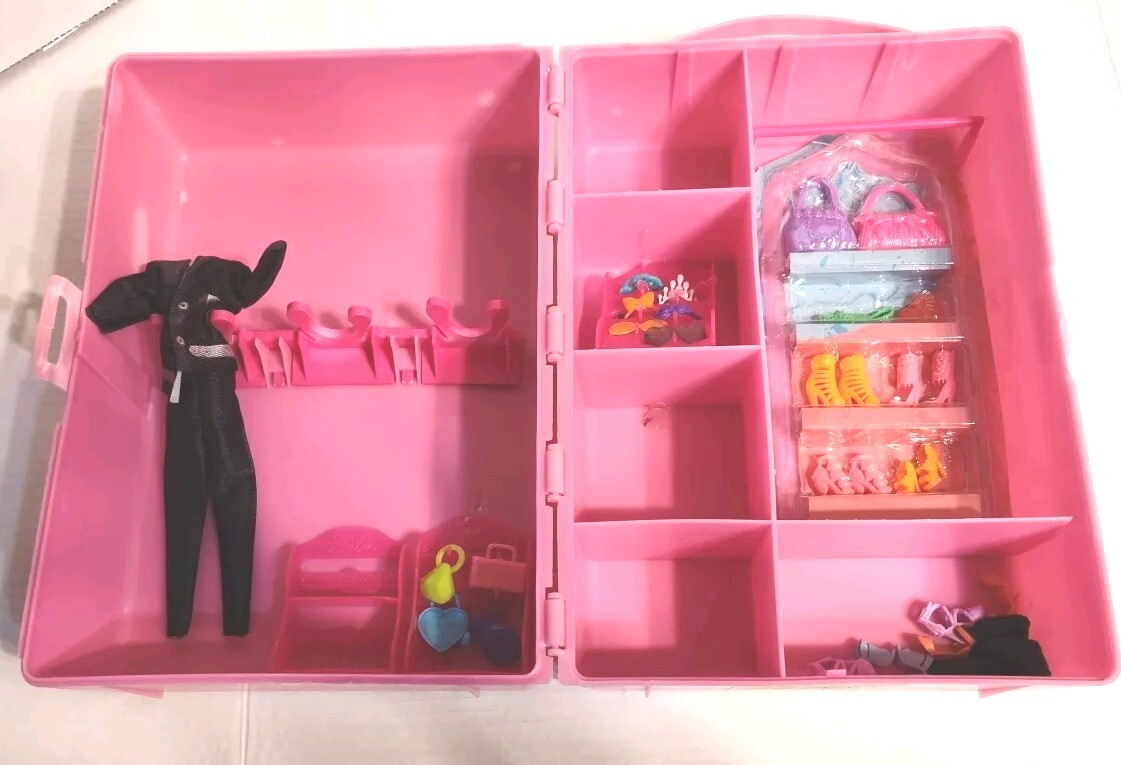 Vintage Barbie doll storage case 1989 With Accessories