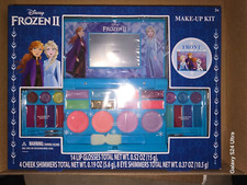 DISNEY FROZEN II Make-Up Kit DMC Movie Club Exclusive Cosmetics Compact SET NEW