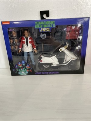 2023 NECA Teenage Mutant Ninja Turtles KENO WITH SCOOTER action figure set