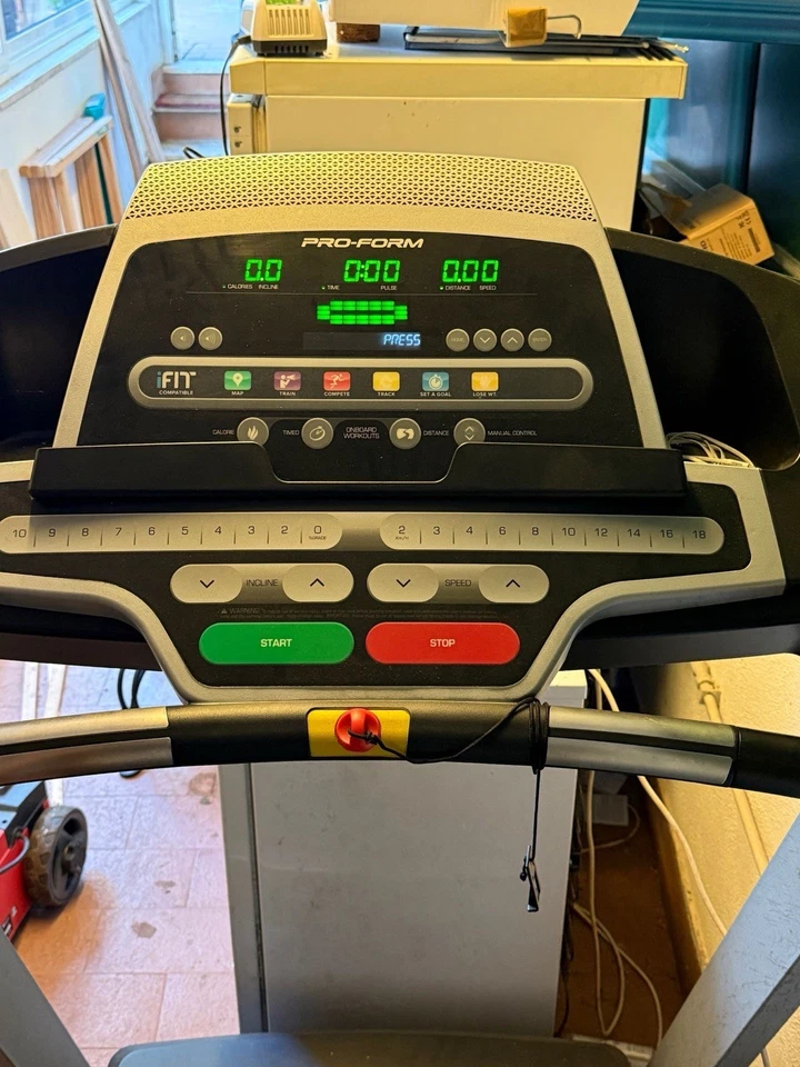 Tapis Roulant elettrico professionale, Pro Form performance 750, con salvavita - Immagine 2 di 3