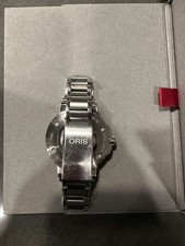 Oris Aquis Date Relief Watch with Cherry Dial, 41.50mm Preowned 3