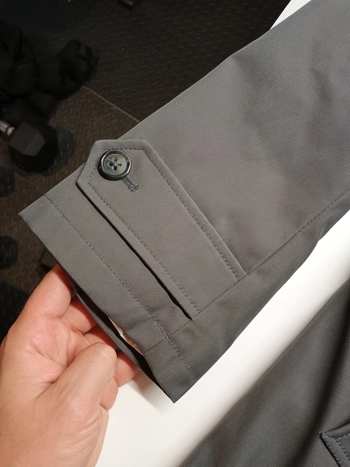 Trench coat masculino Banana Republic jaqueta de chuva longa abotoada cinza GG - Imagem 3 de 4