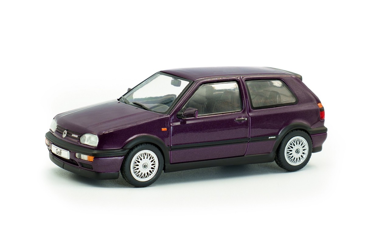 1/43 Volkswagen Golf MKIII VR6 Dusty Mauve Pearl 1994 Model Car