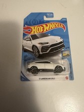 Hot Wheels 2021 HW Factory Fresh 4/10 White '17 Lamborghini Urus 64/250