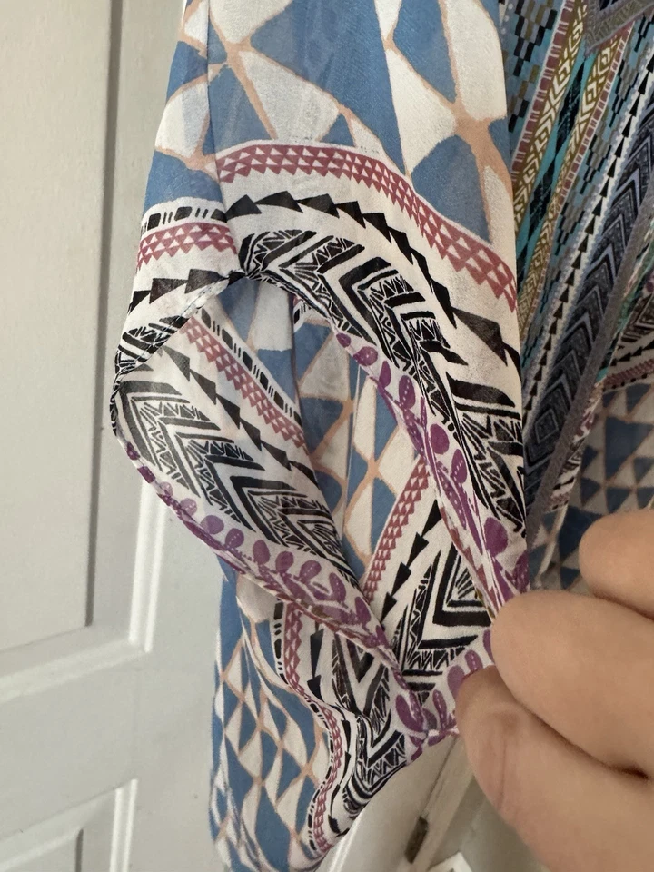Nuevo con etiquetas Poncho Hale Bob XS Boho Tribal Transparente Top Multicolor Estampado Geométrico Nuevo con Etiquetas $187 Foto 4 de 4
