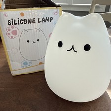 Cute 8 Color Changing LED Night Light Soft Silicone Little Cat Lamp